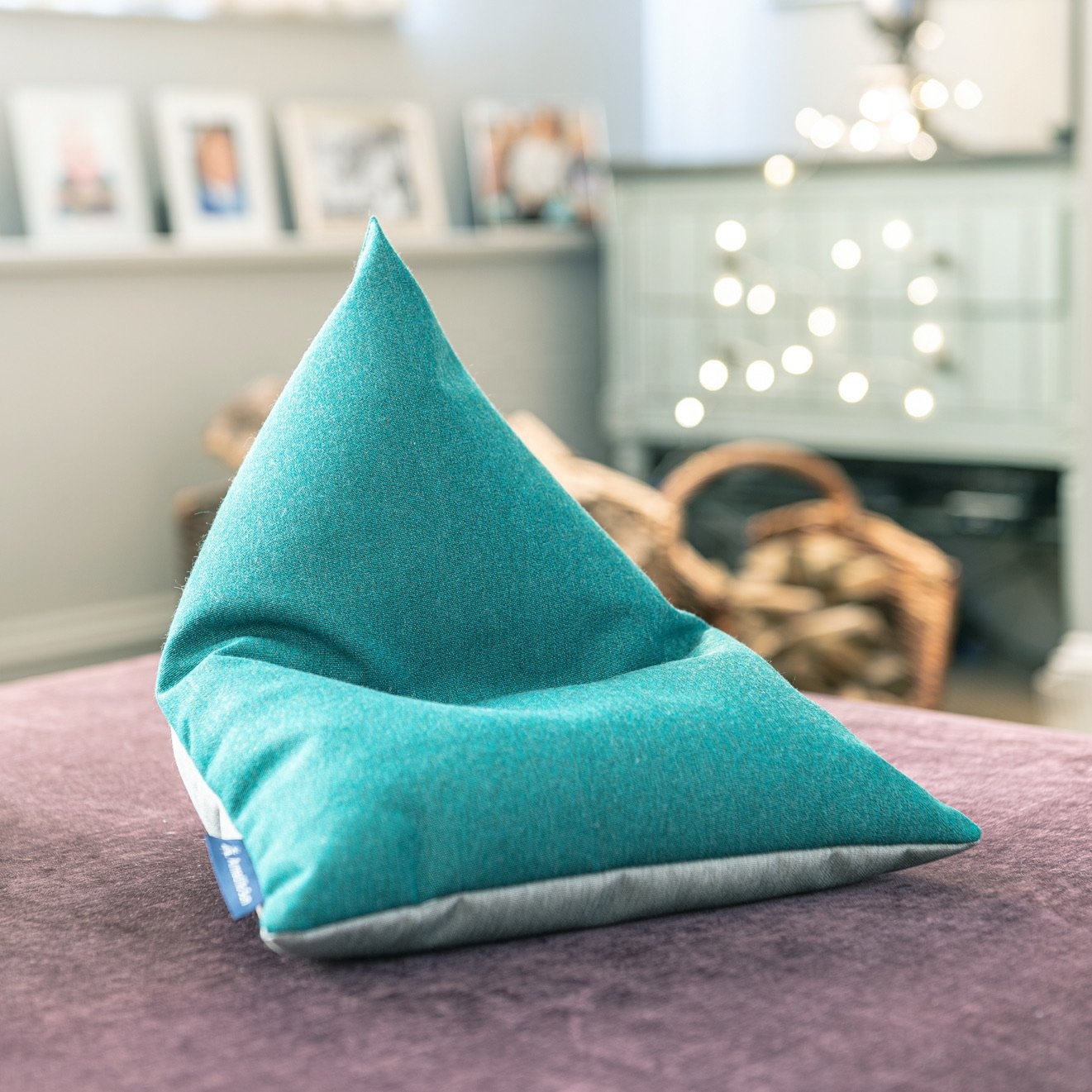 Two-tone Cushion Ipad Pillow Iphone Tablet Holder Reader Stand Fabric Bean Bags Chair