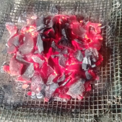 Raw Material Coconut Shell Charcoal Shisha / Hookah