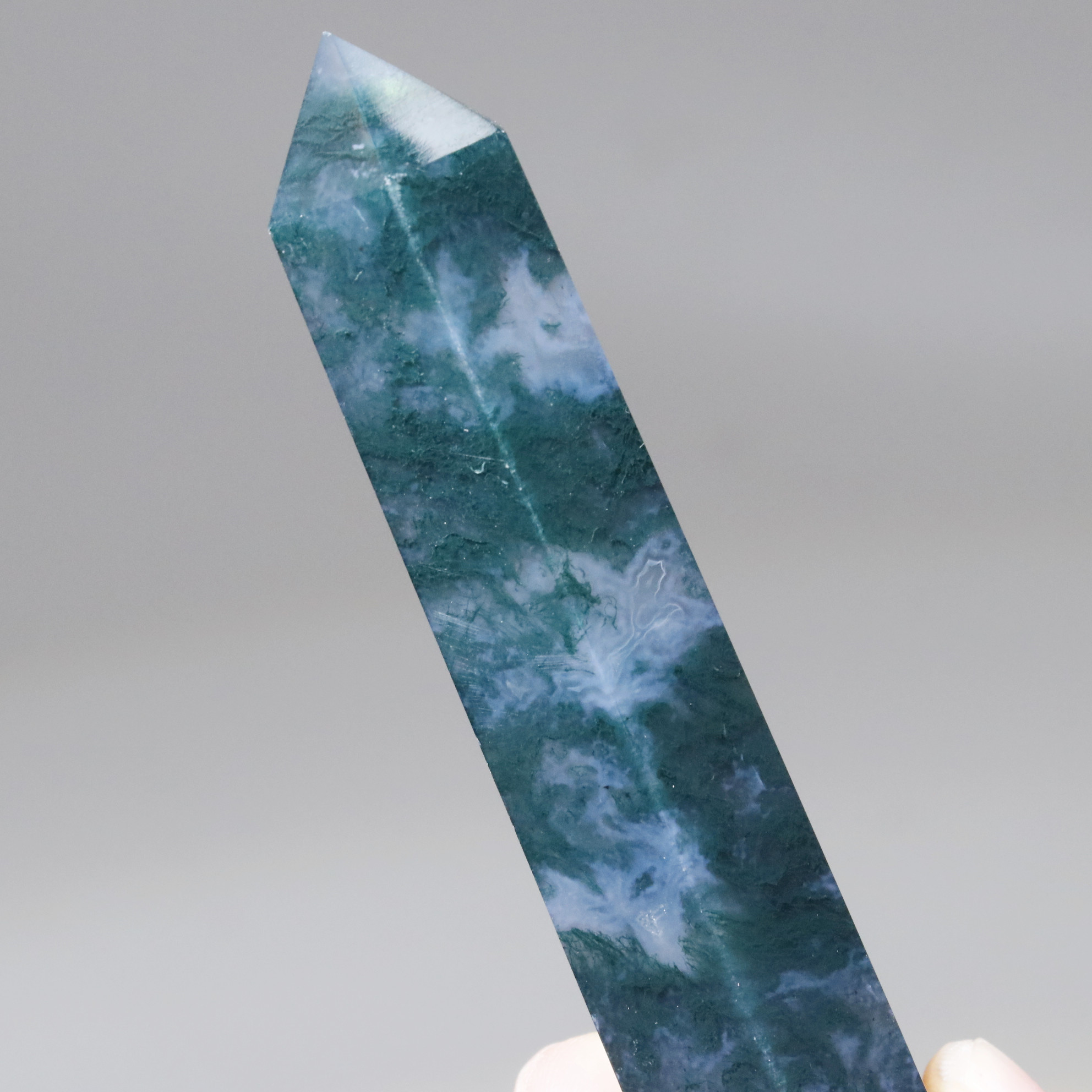 Wholesale Various Authentic Crystal Gems Quartz Crystal Healing Stones Green Natural Crystal Tower