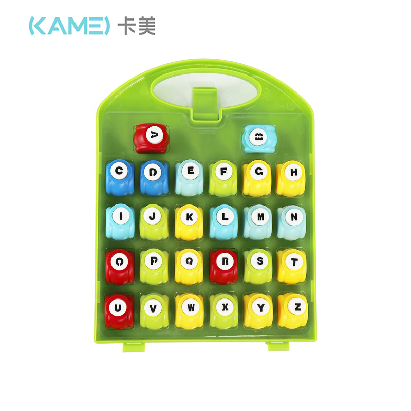 Factory customized children's popular mini paper punching machine set and embossing punching machine
