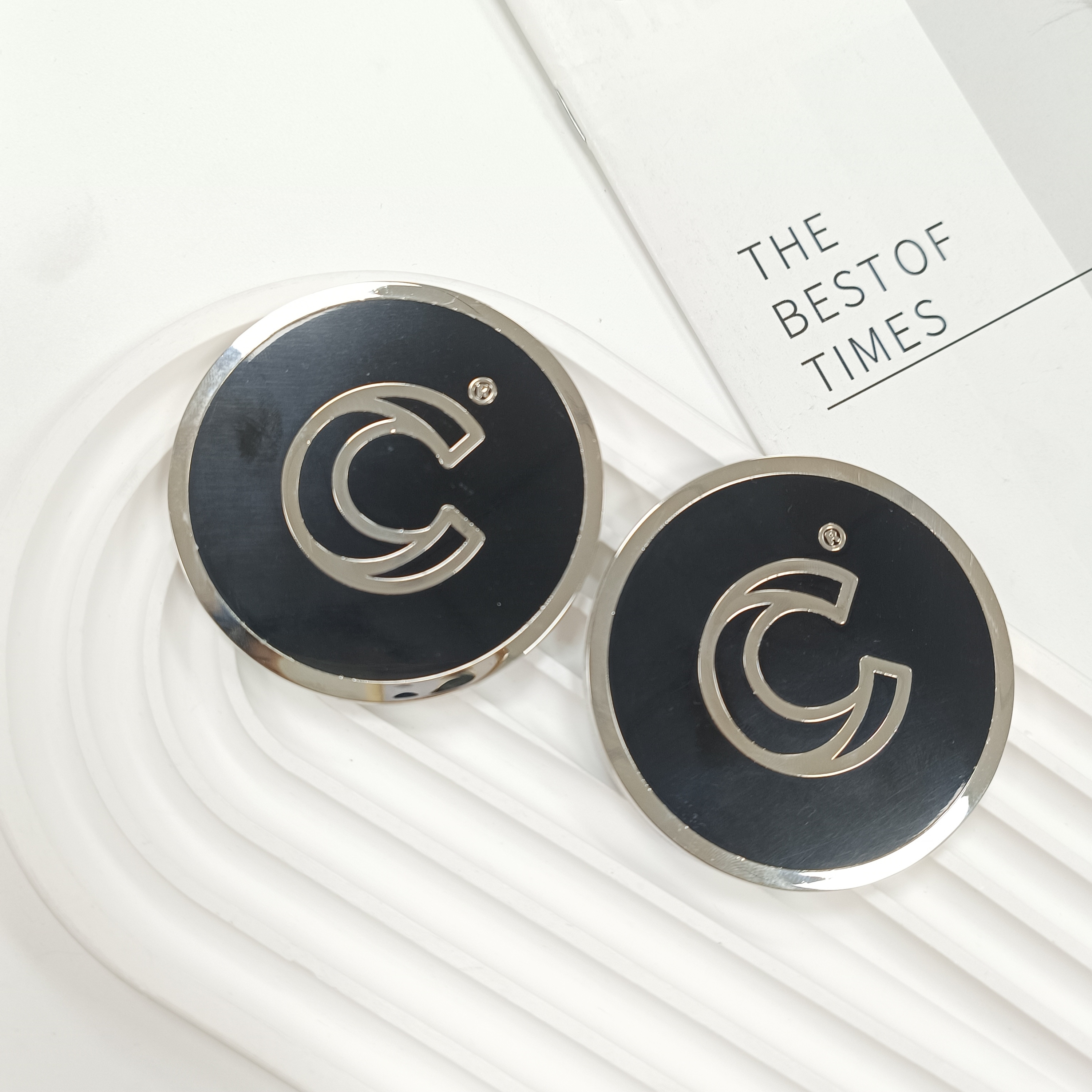 Factory Wholesale Custom Self-adhesive Metal logo Badges for Bicycle Brand Sports Equipment Accessories Durable Mark Patch
