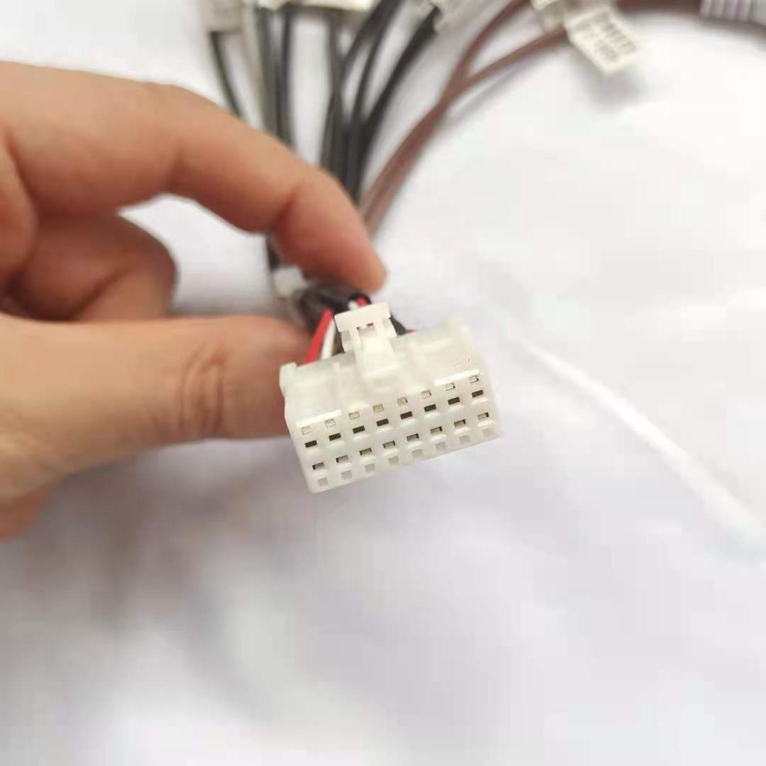 Усилитель мощности сабвуфера для автомобильного DVD-навигатора, 16PIN 16pin 18pin 20pin 22pin 24Pin 30Pin RCA аудио линии, вход видео