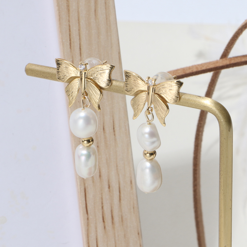 Fashion jewelry 14K gold plated butterfly shape baroque pearl earrings stud