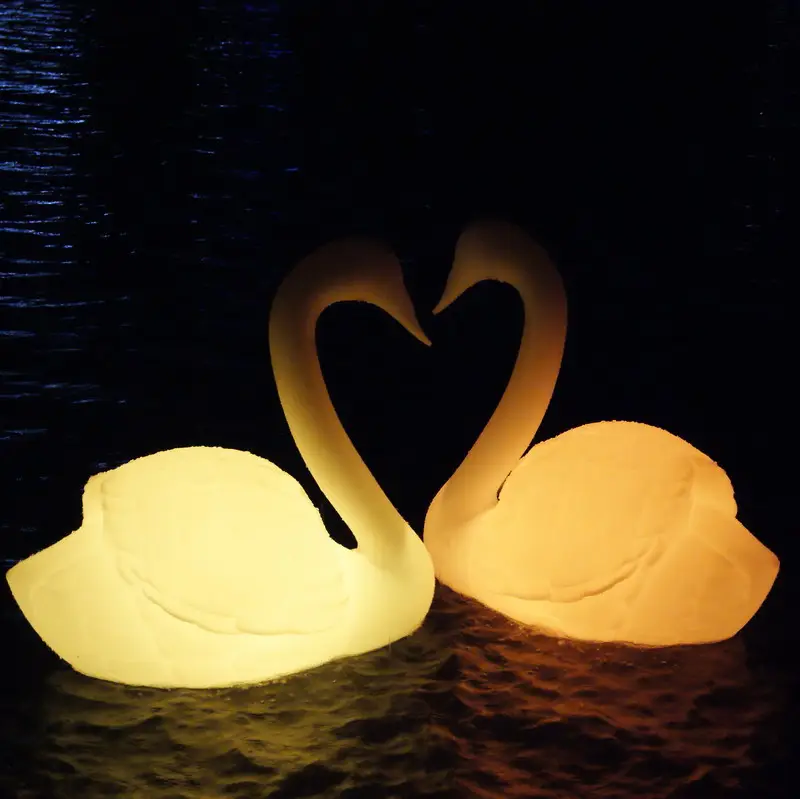 Artificial Animal Lamp Motif Elegant Outdoor LED Swan Lights For Decor Yard Party Evens Wedding