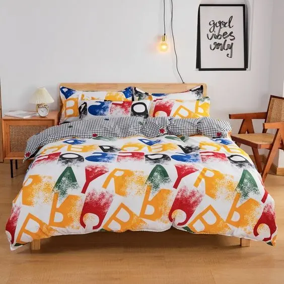 Hot Sale Polyester Microfiber Filled Quilt With Customized Digital Printing
