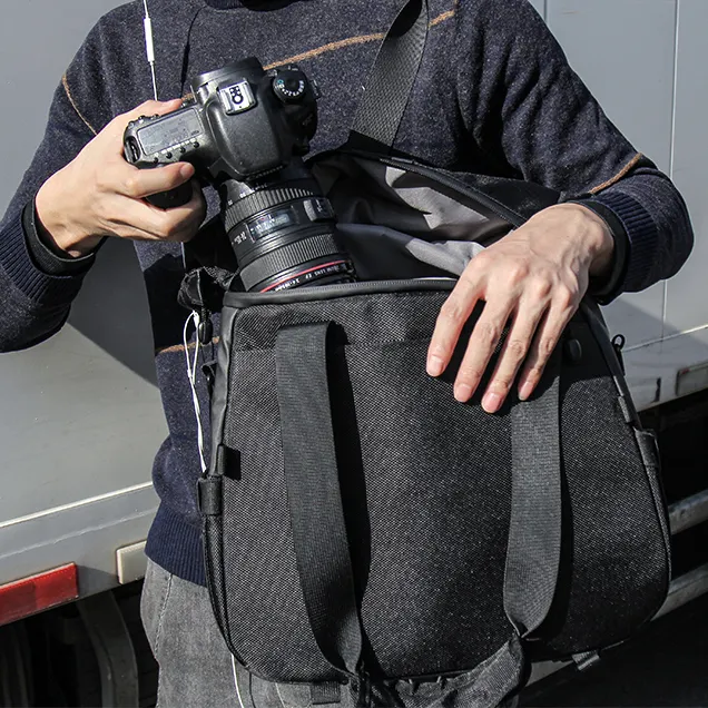 Travel Minimalist TPU Fashion Water Repellent Shockproof Coating Camera Sling Bag