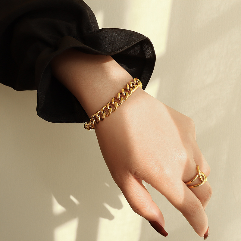 European exaggerated stainless steel 18K bracelet earrings jewelry set wholesale spot