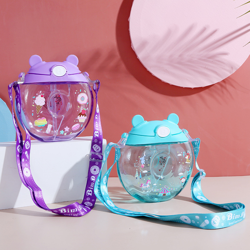 2021 Fashion Clear Cartoon Tritan Leakproof Plastic Bottles with Straw