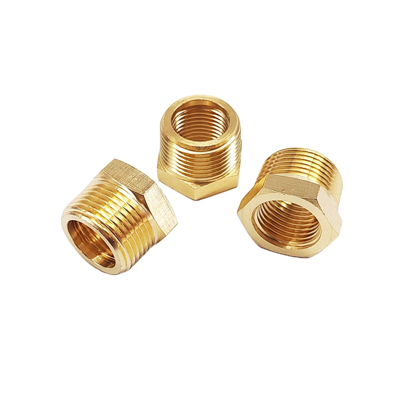 Латунный фитинг для труб, уменьшающая шестигранную втулку 1/2 NPT Male x 3/8 NPT адаптер с внутренней резьбой