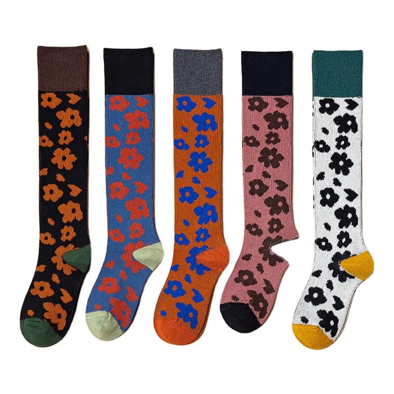 XIANGHUI Fashion socks Women's Hosiery Floral women treatment knee high socks ladies high top long socks woman