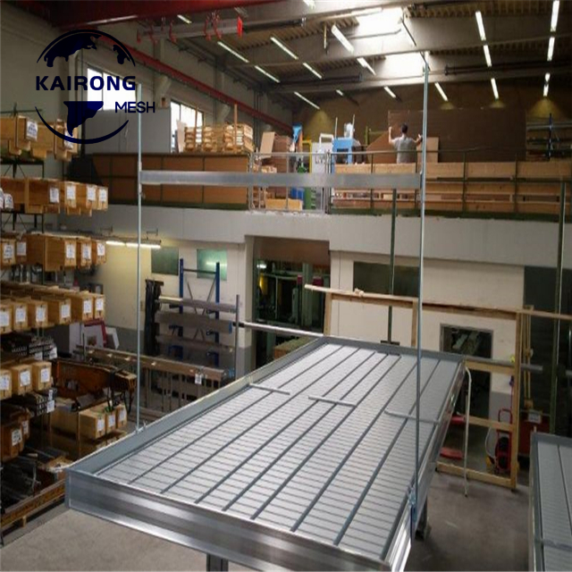 Hot Sale Galvanized Wire Mesh Seeded Benching System Greenhouse
