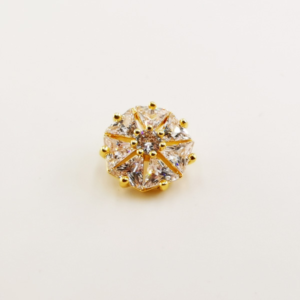 Sparking Luxury Diamond Cubic Zircon 18K Gold Plated Round Sqaure Brass Sew On Buttons For Clothes Garments Dress Shoe Decorativ
