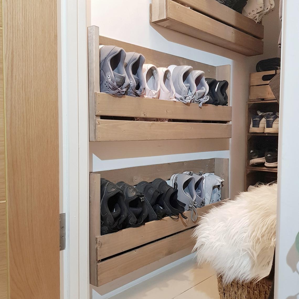 Cabinet Wood Wall Shoe Rack Europe Design Home Furniture Wall Mounted Shoes Rack Holder Shelf