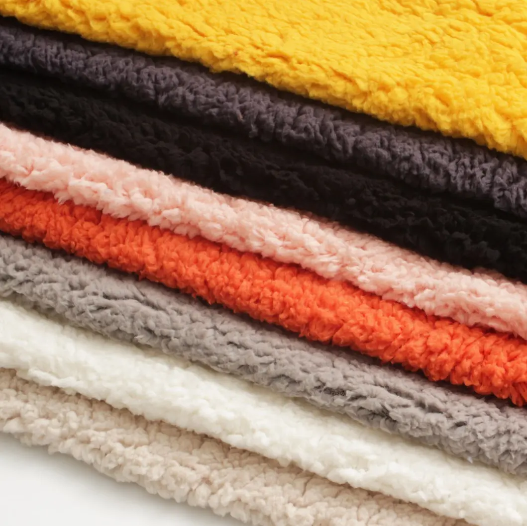 China Supplier Wholesale  Knitted Sherpa  Fleece Cotton Velvet Fabric For  Home Textiles