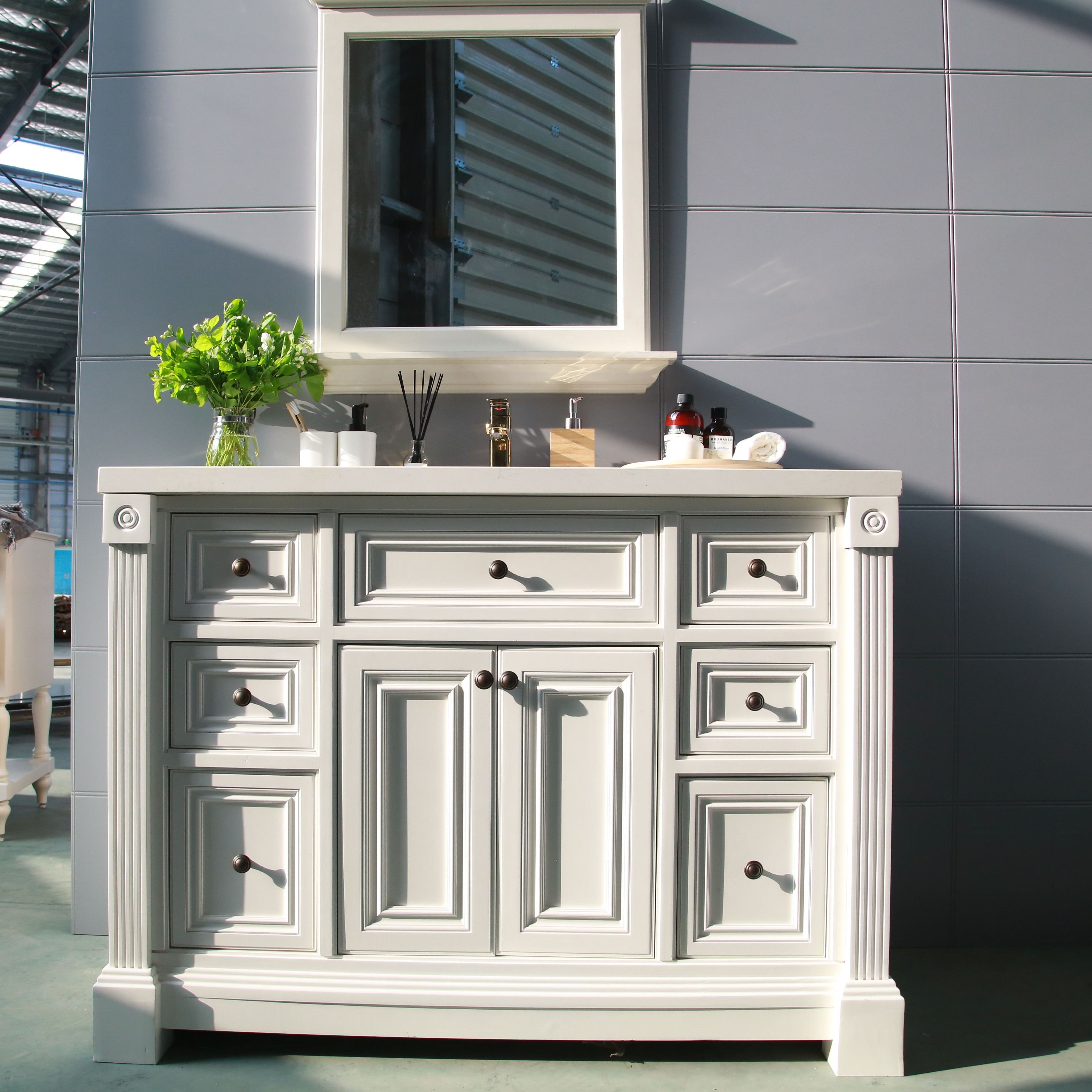 Wholesale Bathroom Basin Vanity Furniture Solid Wood with Single Sink White Cream Color