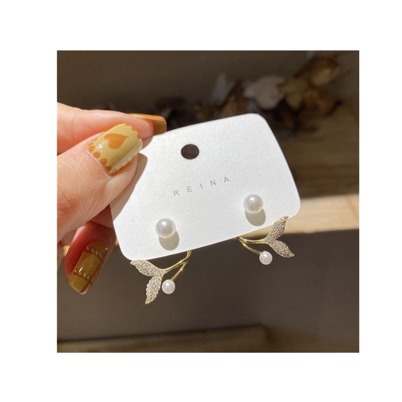 2024 New Fishtail Pearl Earrings Fashionable and Elegant Earrings Outlier Diamond Earrings