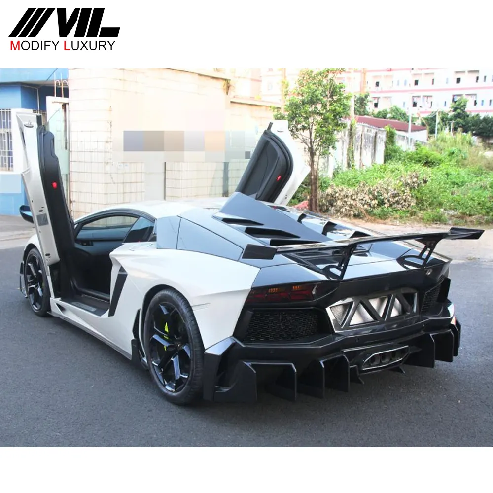 Luxury Carbon Body Kit for Lamborghini Aventador LP700