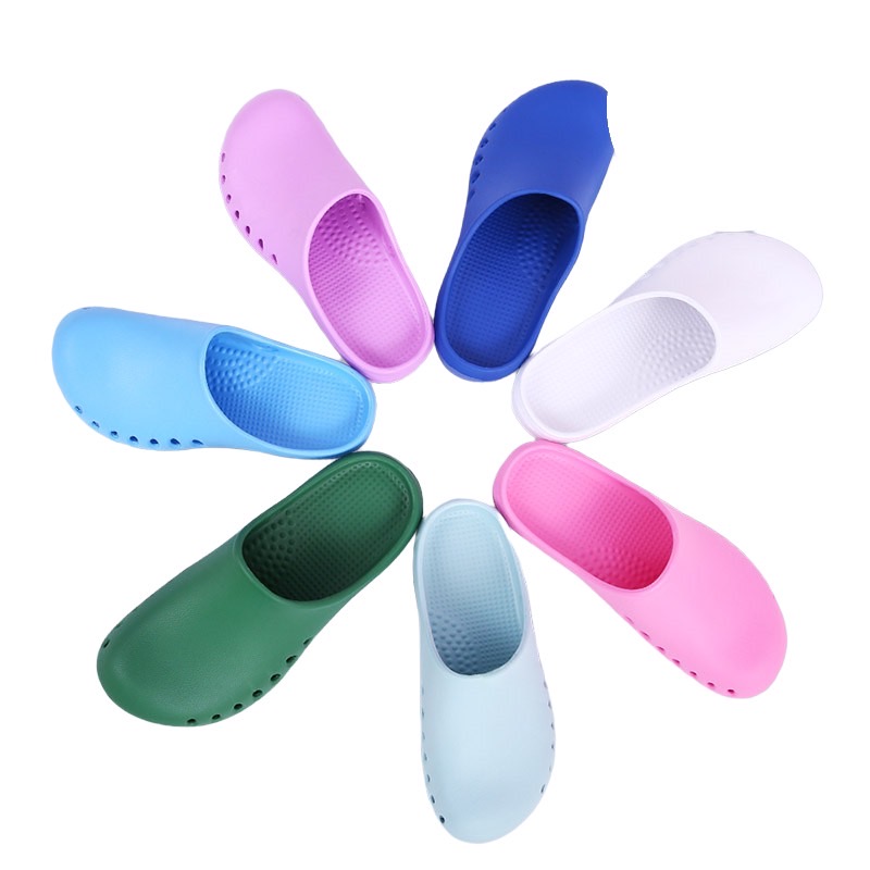 2021 Cheapest Medical Style Design Medical Hospital Breathable On-slip Rubber Operating Clogs Fashionable Nurse EVA Clogs