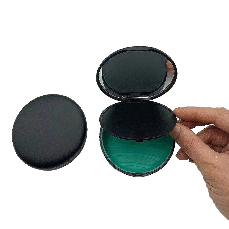 Orthodontic Retainer Case with Mirror