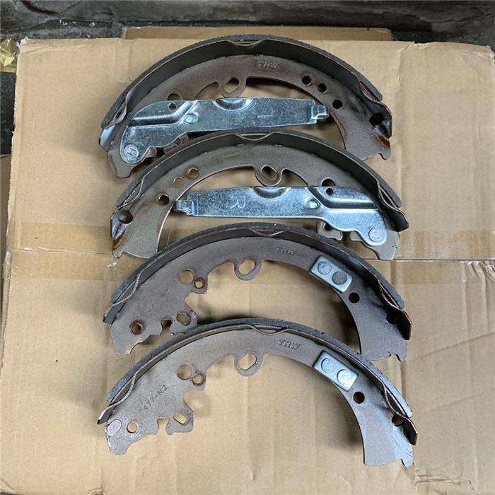 Высококачественные задние тормозные колодки для Hilux KUN26 XTR KUN35 GGN25 OEM 04495-0K120