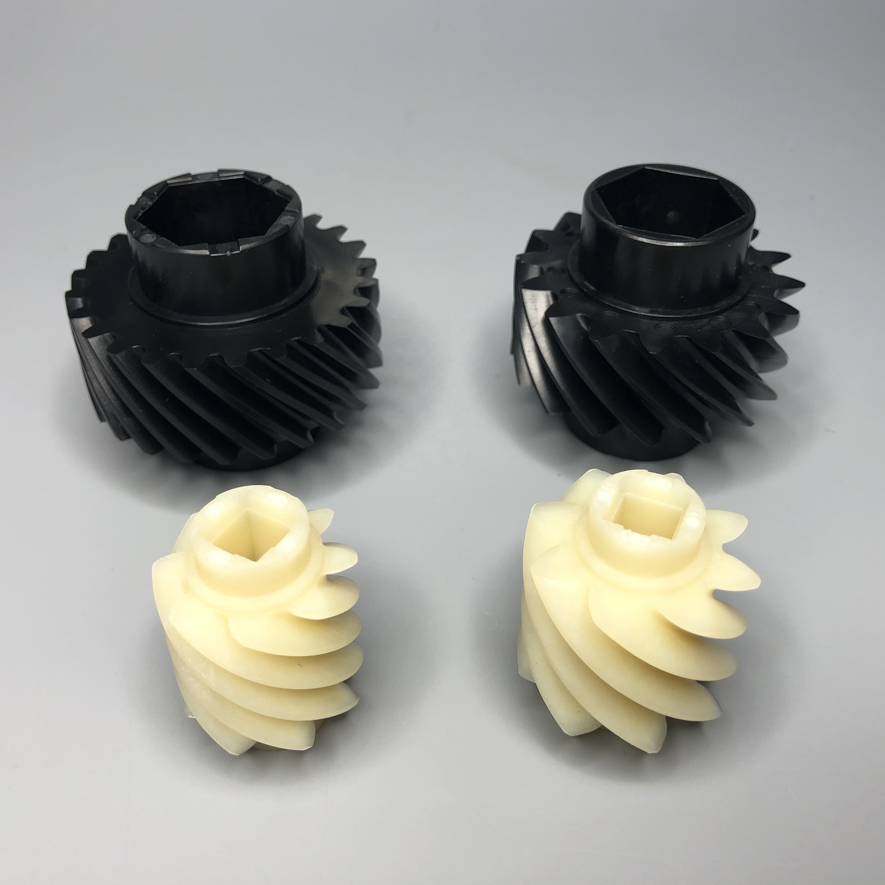 Оборудование PCB CNC механическая обработка пластиковых конвейерных шестерней приводные шестерни