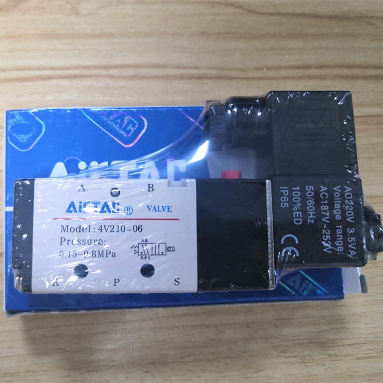 Электромагнитный клапан AirTac 4V210-06