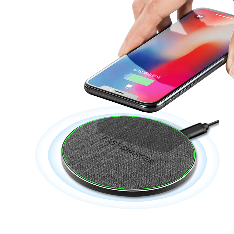Беспроводное зарядное устройство 3 в 1 Подставка для зарядки Qi быстрая Wi-Fi