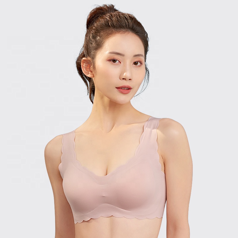 OEM Ladies Bralettes Traceless Smooth Soft Bra Comfortable Women Padded Solid Color No Rims Gather Sleep Bra