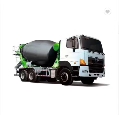 Mini 6m3 Truck Mixer with Pneumatic Water Supply System K6JB-R