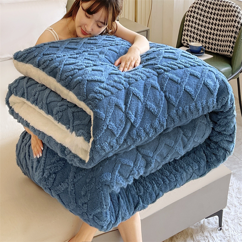 High Quality Custom LOGO Wholesale Chunky Thickened Winter home textile Velvet Sherpa Quilt Weight blanket