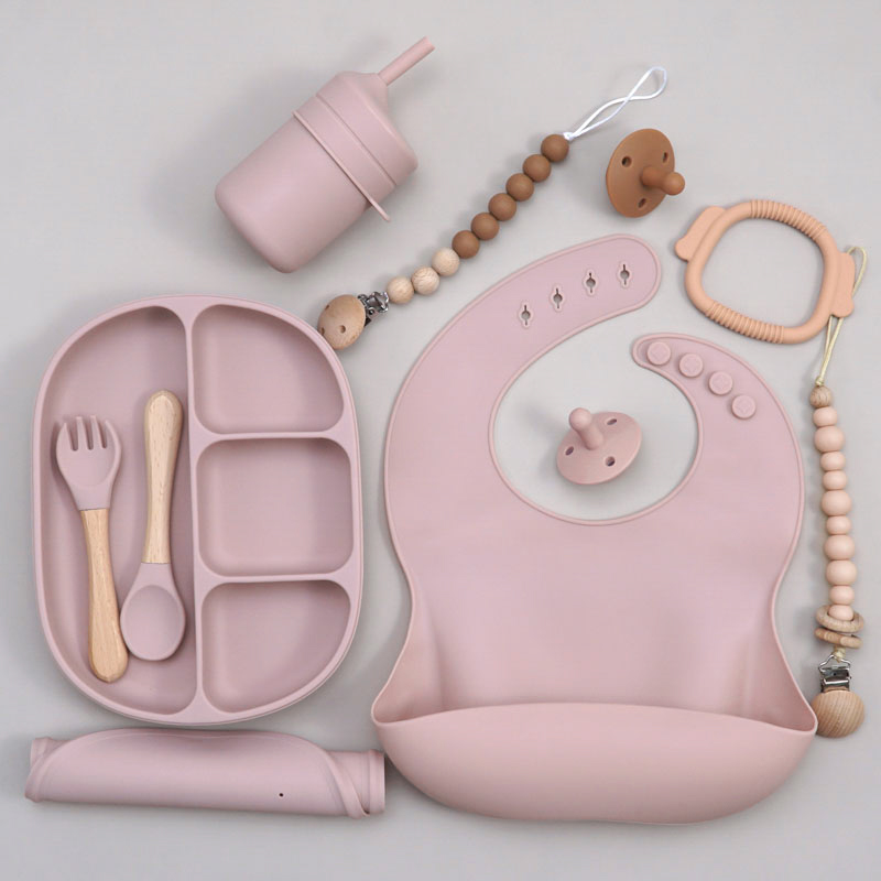New Arrivel Silicone Bibs Plate Feeding 3 Divid Suction Plate With Lid Feeding Tableware With Straw Cup