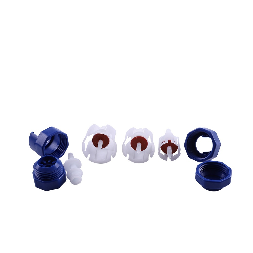 CETTIA veterinary adaptor and connector for syringe injection accessories