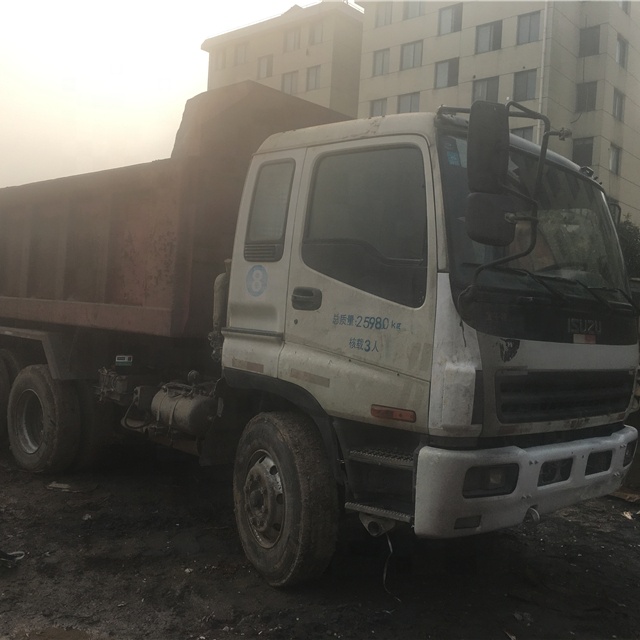 ISUZU 9M3 used concrete mixer truck Truck in working condition