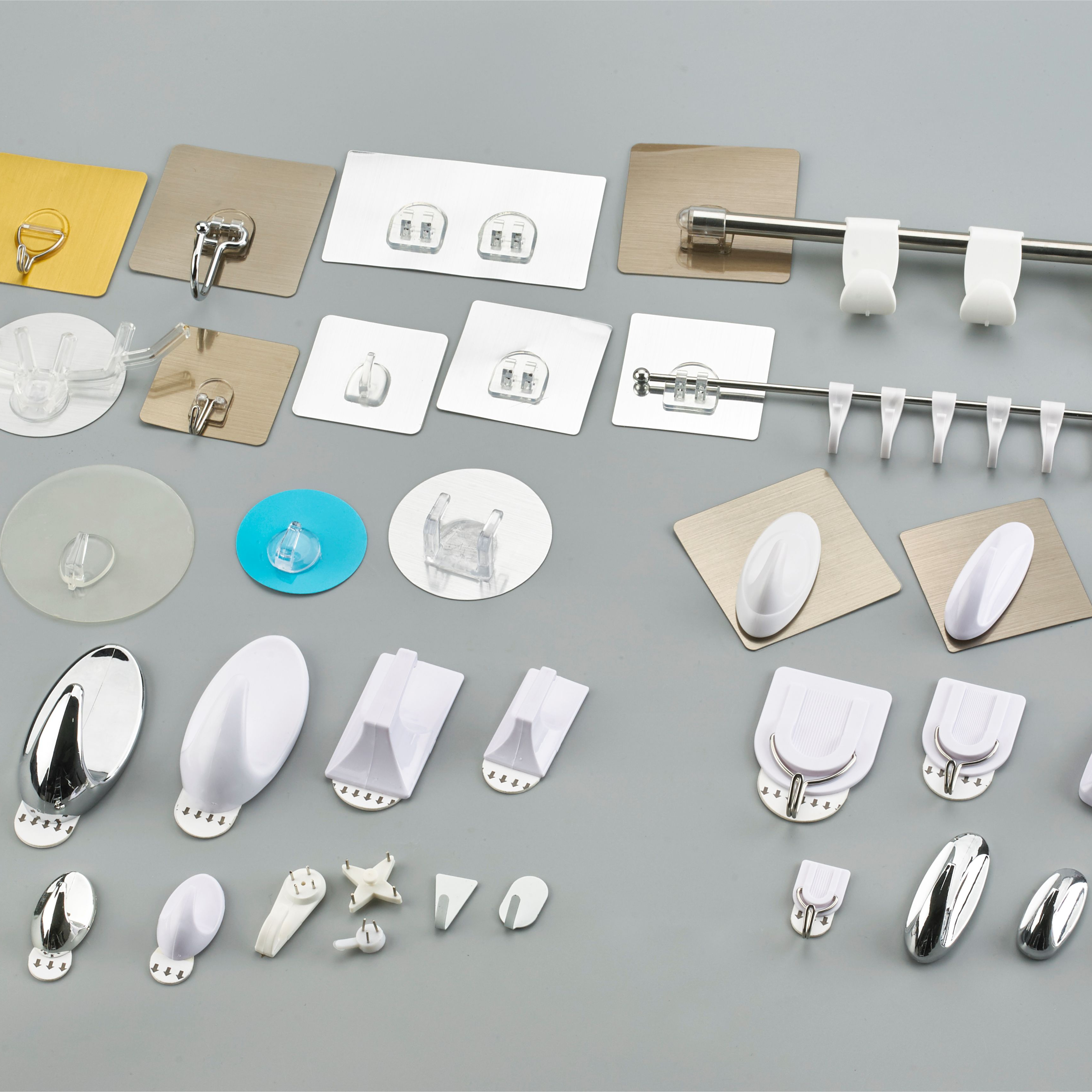 Hyderon Customized Logo Portable Adhesive Plastic Strong Self Adhesive WALL hook for Bathroom
