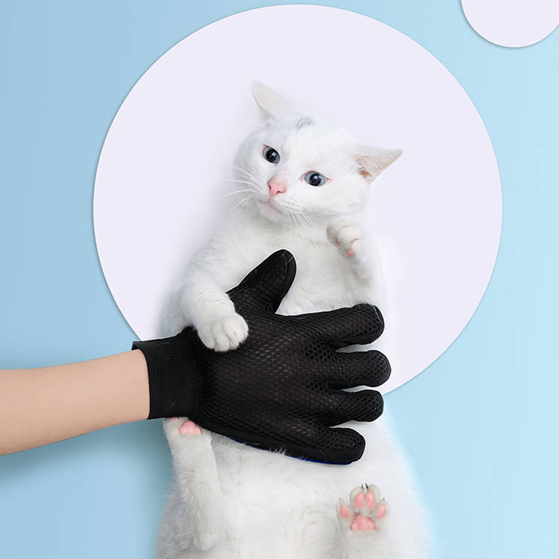 Portable And Easy To Take When Travelling Stores Easily Efficient Pet Hair Remover Mitts