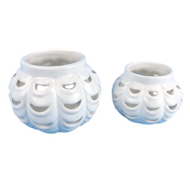 Wholesale Hollow Candle Holder Unique Ceramic Candle Jar White Tea light Candle Holder For Home Decor and Gift
