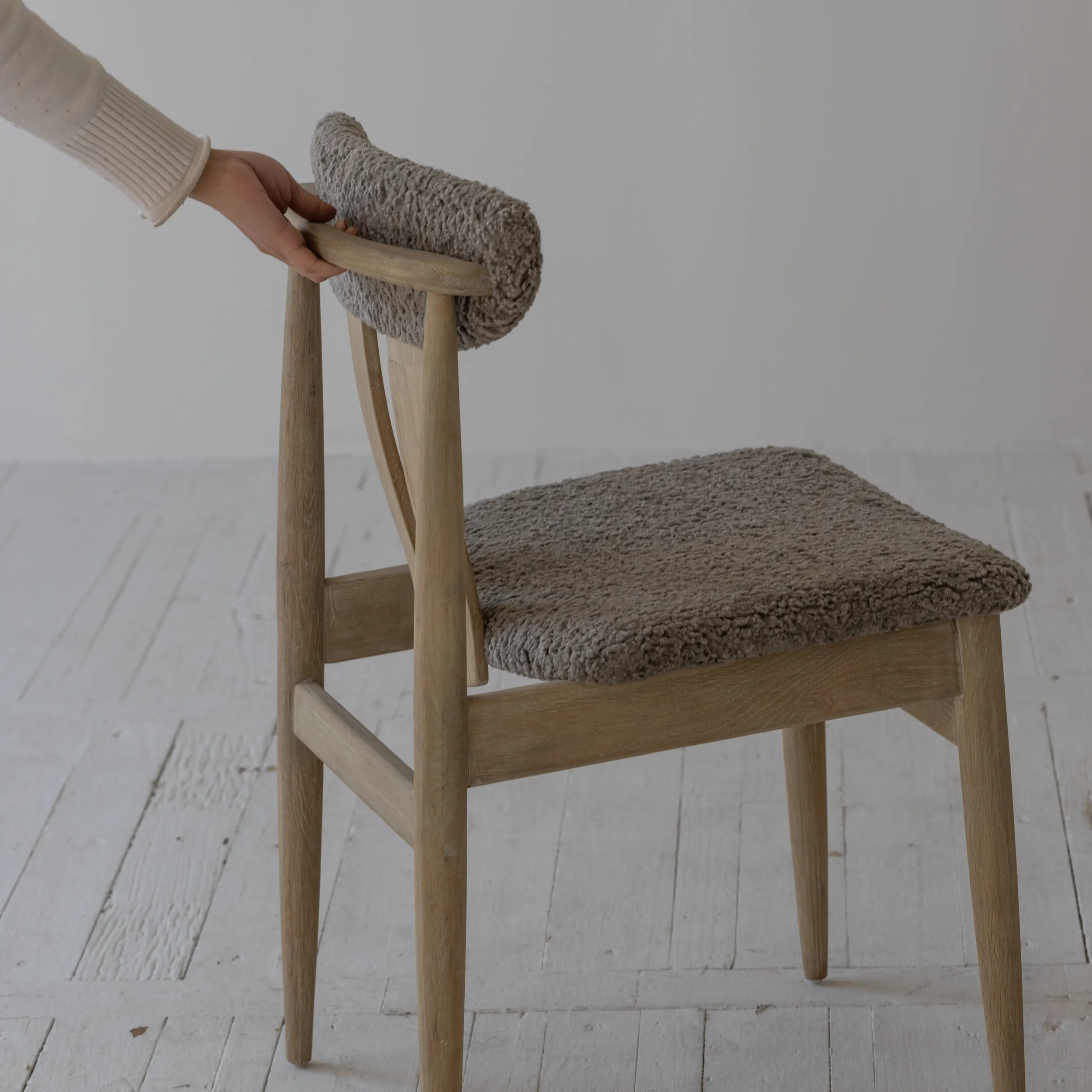Scandinavian mid-century vintage upholstered design chair oak wooden dinning chair cadeira