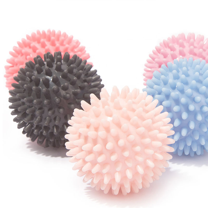 DELUXE Custom Hot Selling Yoga Accessories Point Grip Ball Fascia Spiky PVC Mini Yoga Massage Ball For Body