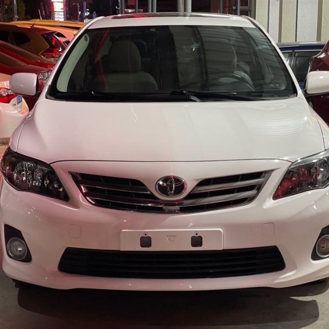 2014 серебристо-серый 1.6L CVT автоматический Тойота CAROLLA подержанных автомобилей