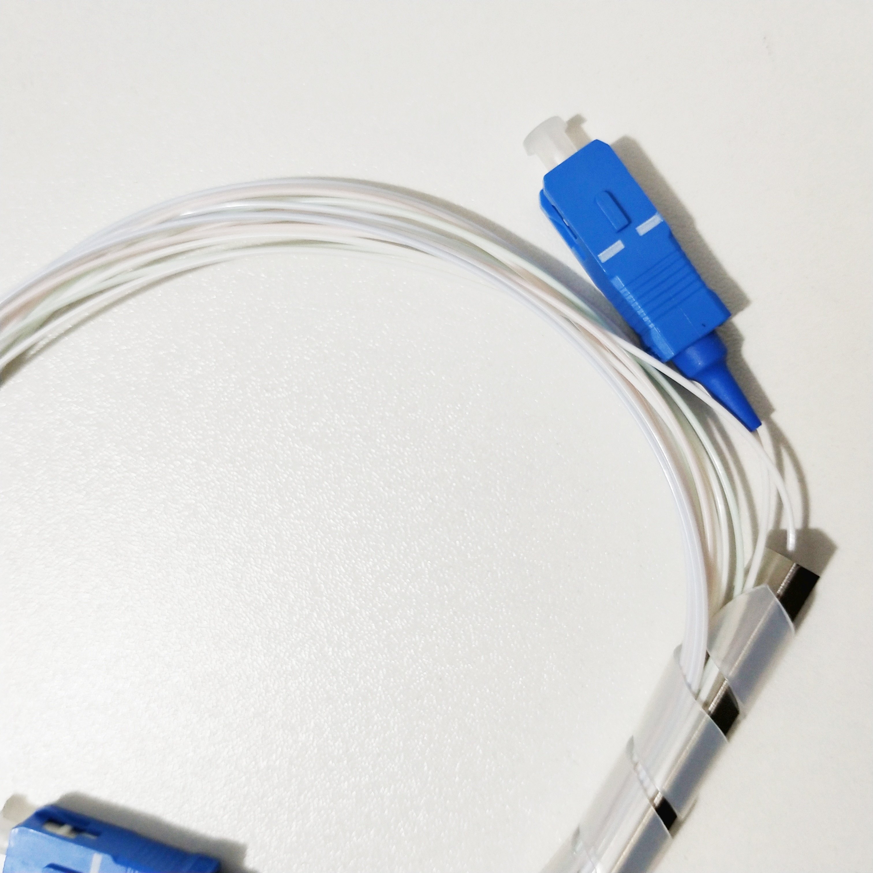 1*4 SC UPC оптический Волоконно-оптический мини-разветвитель с низкой вставной потерей оптоволоконный соединитель