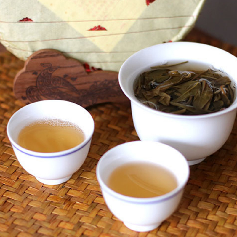Icelandic Pu'er tea Yunnan Qizi cake tea century old tree raw Pu'er tea factory wholesale