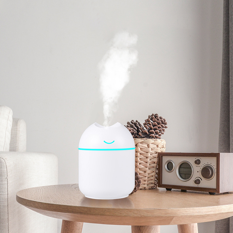 New Product Diffuser USB LED Lights Portable Mini Car Air Humidifier And Aromatherapy Essential Oil Car Diffuser For Car