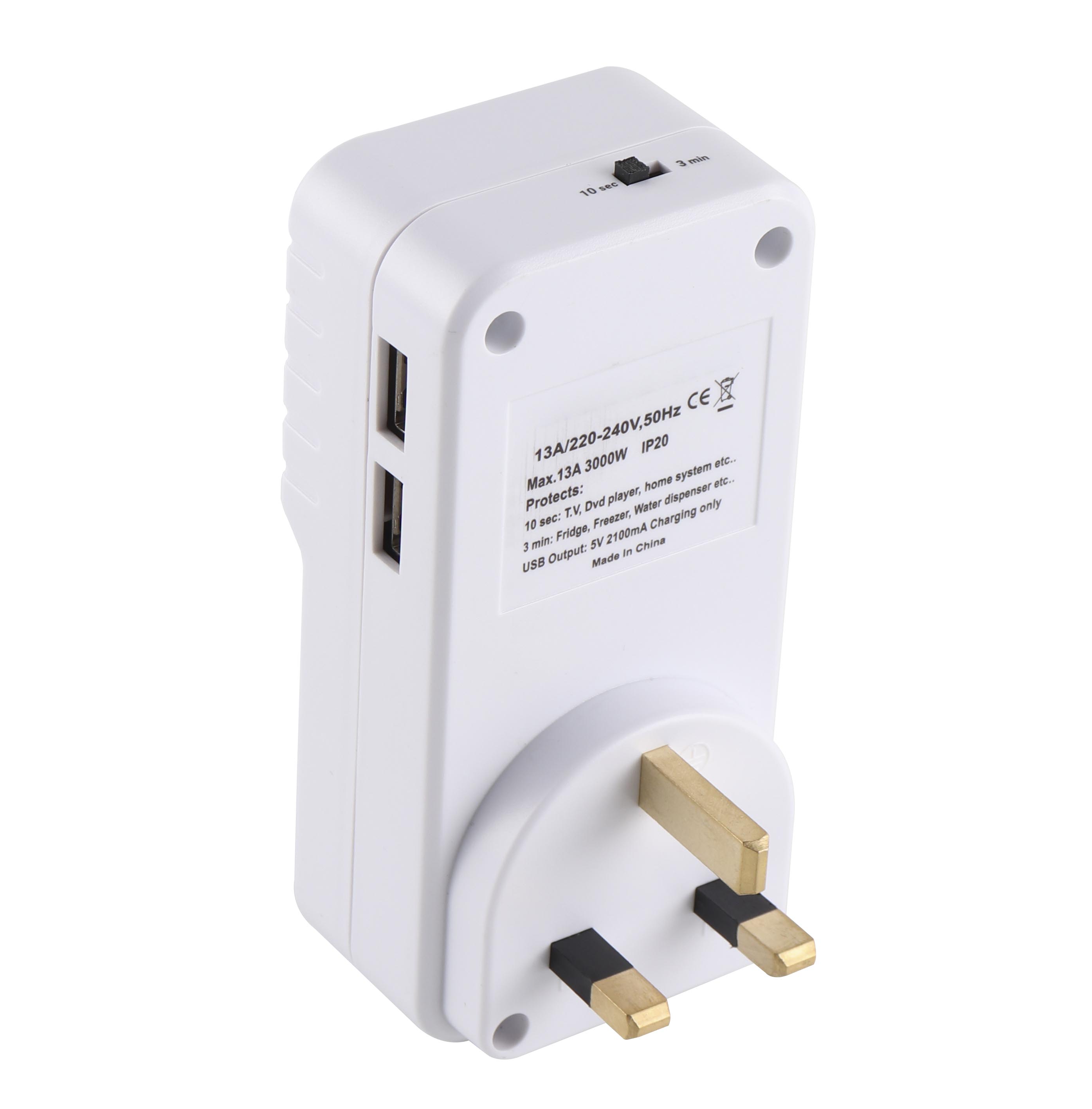 Многофункциональная настенная энергосбережения USB защитное устройство от перенапряжения протектор