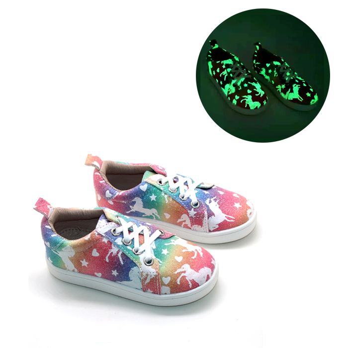 Wholesale popular printed glow in the dark colorful sport skateboard shoes for boys and girls 2021