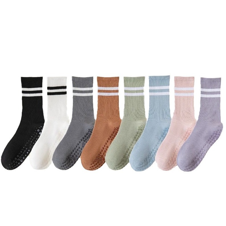 High Quality Custom Dots Sports Socks Non Slip Breathable Five Finger Women Yoga Custom Cotton Socks