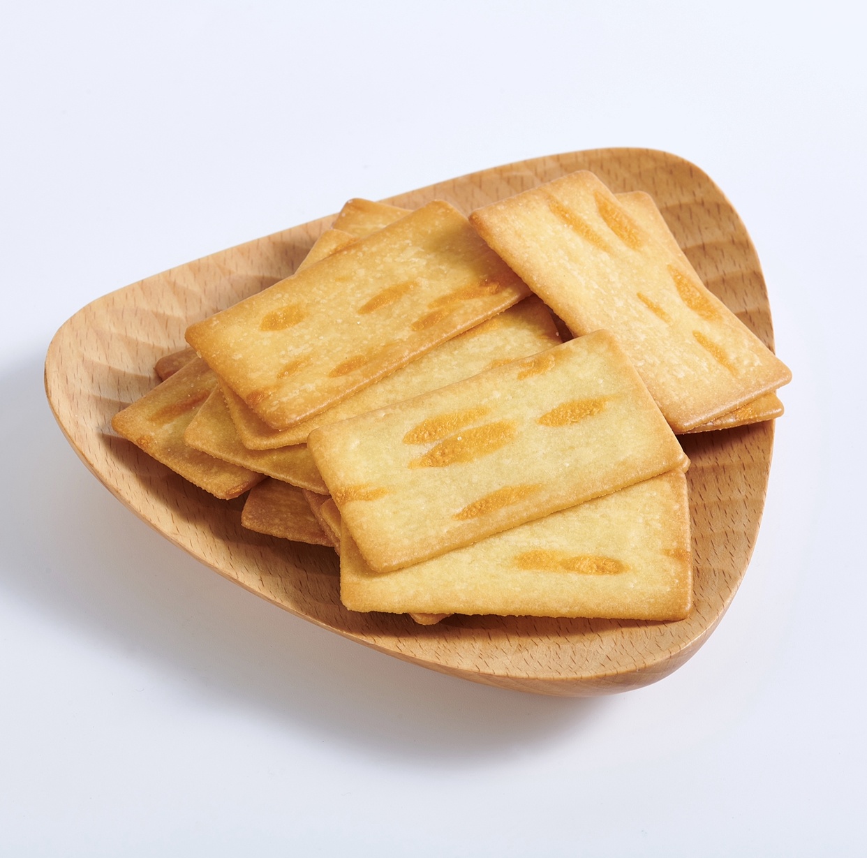 Korean delicious individually storage packing OEM popular cheese snacks thin crisp salted biscuits & cookies