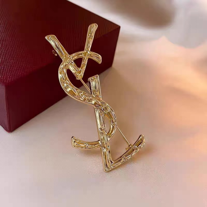 Fashion Dainty Suit Coat Clothes Jewelry Accessories Letter Brooches Luxury Broches Pins Brooches Women
