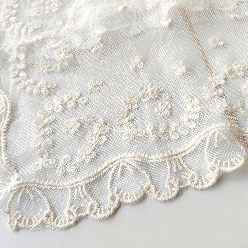 Cloth Lace Embroidered Placemat Coasters Simple Style Cloth Art Table Kitchen Decoration White square Tablecloth