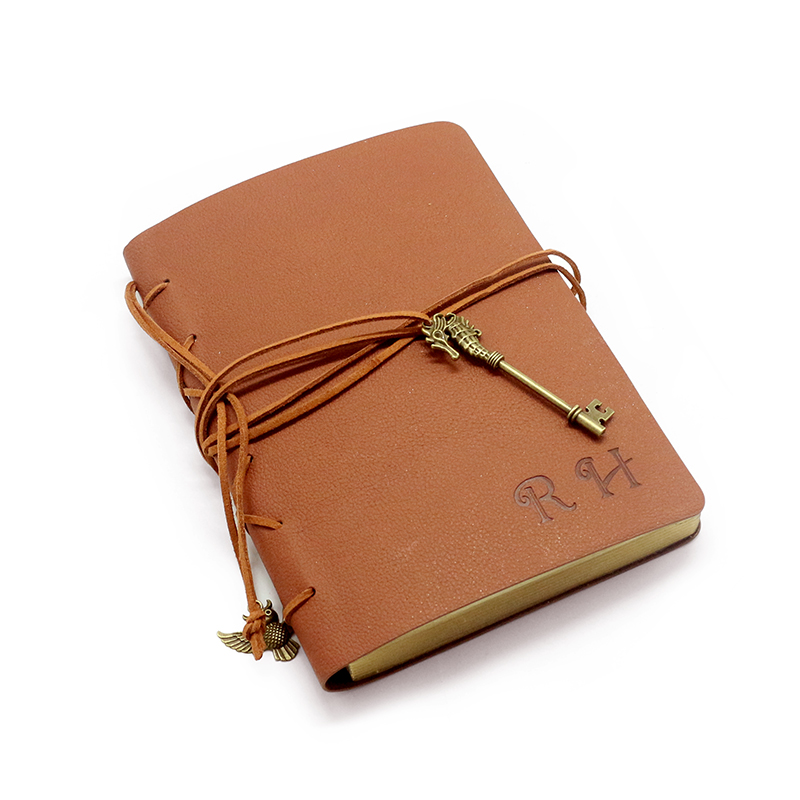 2021 Hot selling Custom 160 sheets Classmate note book with Craft Paper Cheap Price Designs Notebook Black Gift Cover red