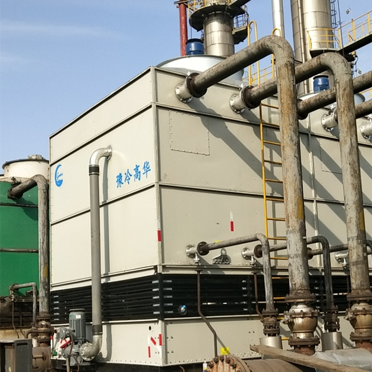 Power and water saving evaporative condensers closed cooling tower